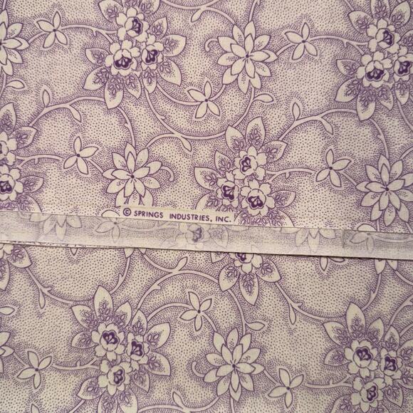 VTG Purple Flower Print with Vines on Cream by Springs Creative - 1/2 Yard - Picture 6 of 6